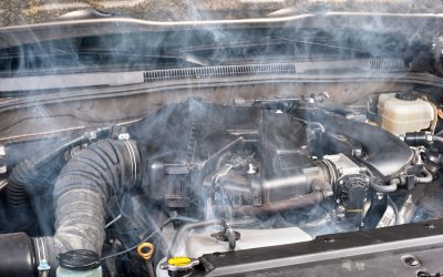 Voiture qui fume noir : pourquoi et comment régler ce problème ?