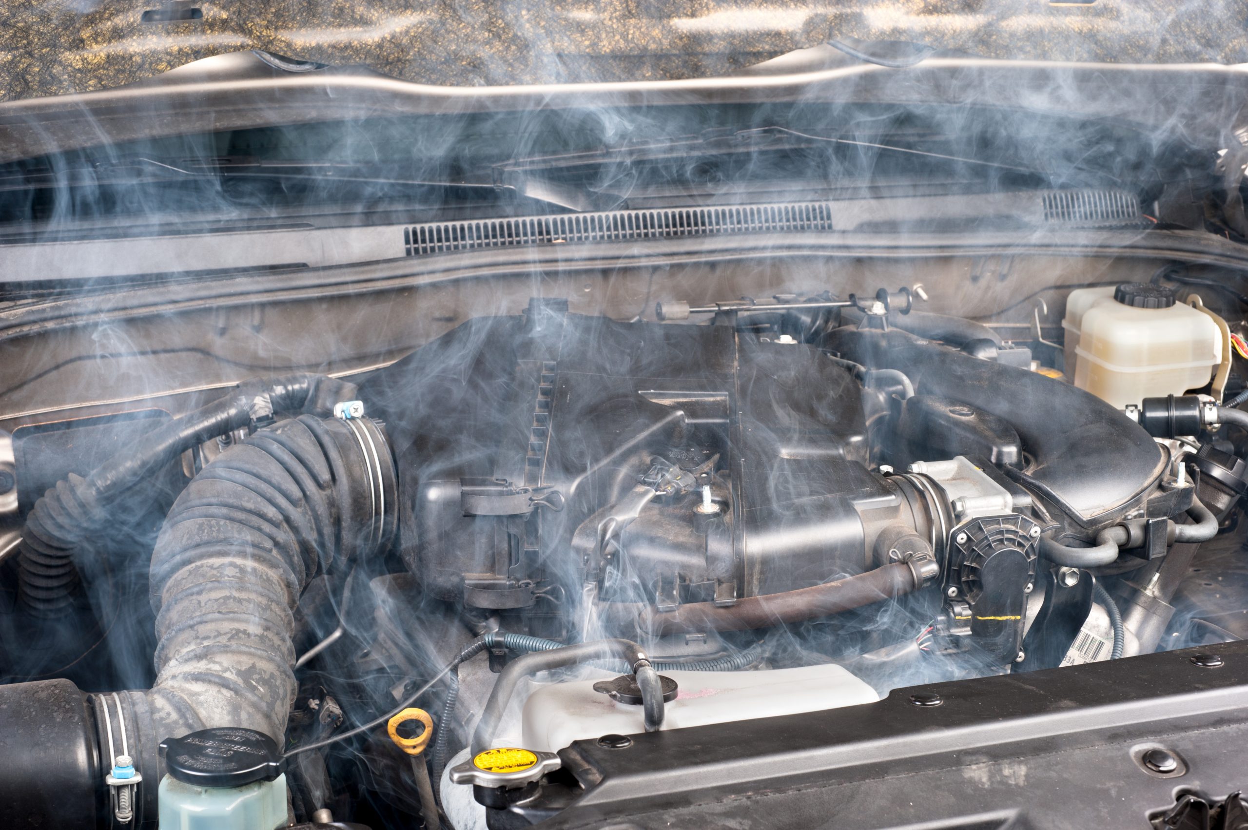 Voiture qui fume noir pourquoi et comment régler ce problème ? Blue oil france