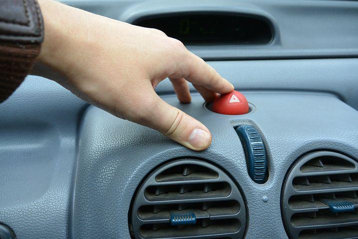 Canne antivol ou alarme, quel est le mieux pour la voiture ?